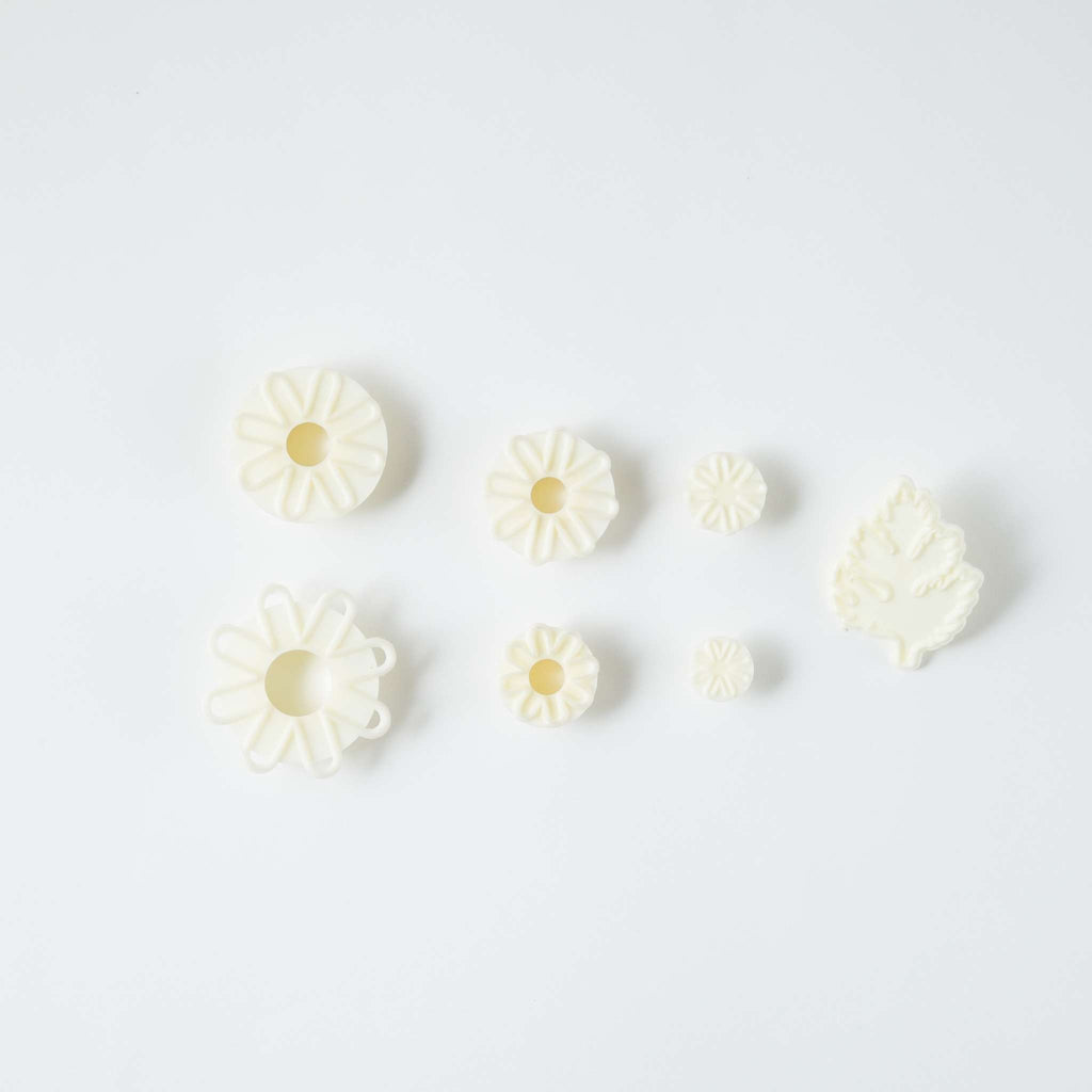 JEM Blumen Ausstechformen - Chrysanthemum Gänseblümchen und Blatt, Set aus 7