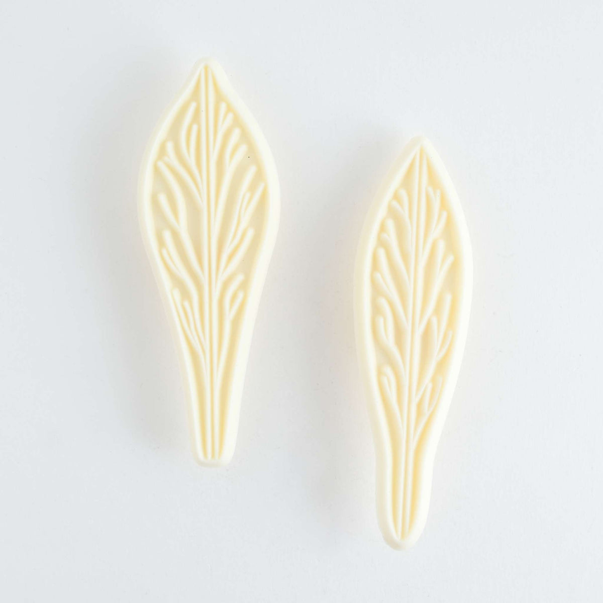 St Joseph's & Star Gazer Lily Cutters (Set Of 2)