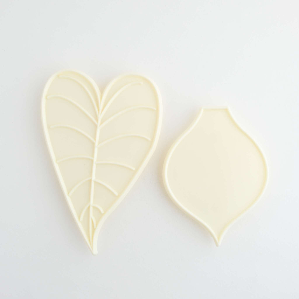Life Size Arum Lily & Leaf Cutters (Set Of 2)