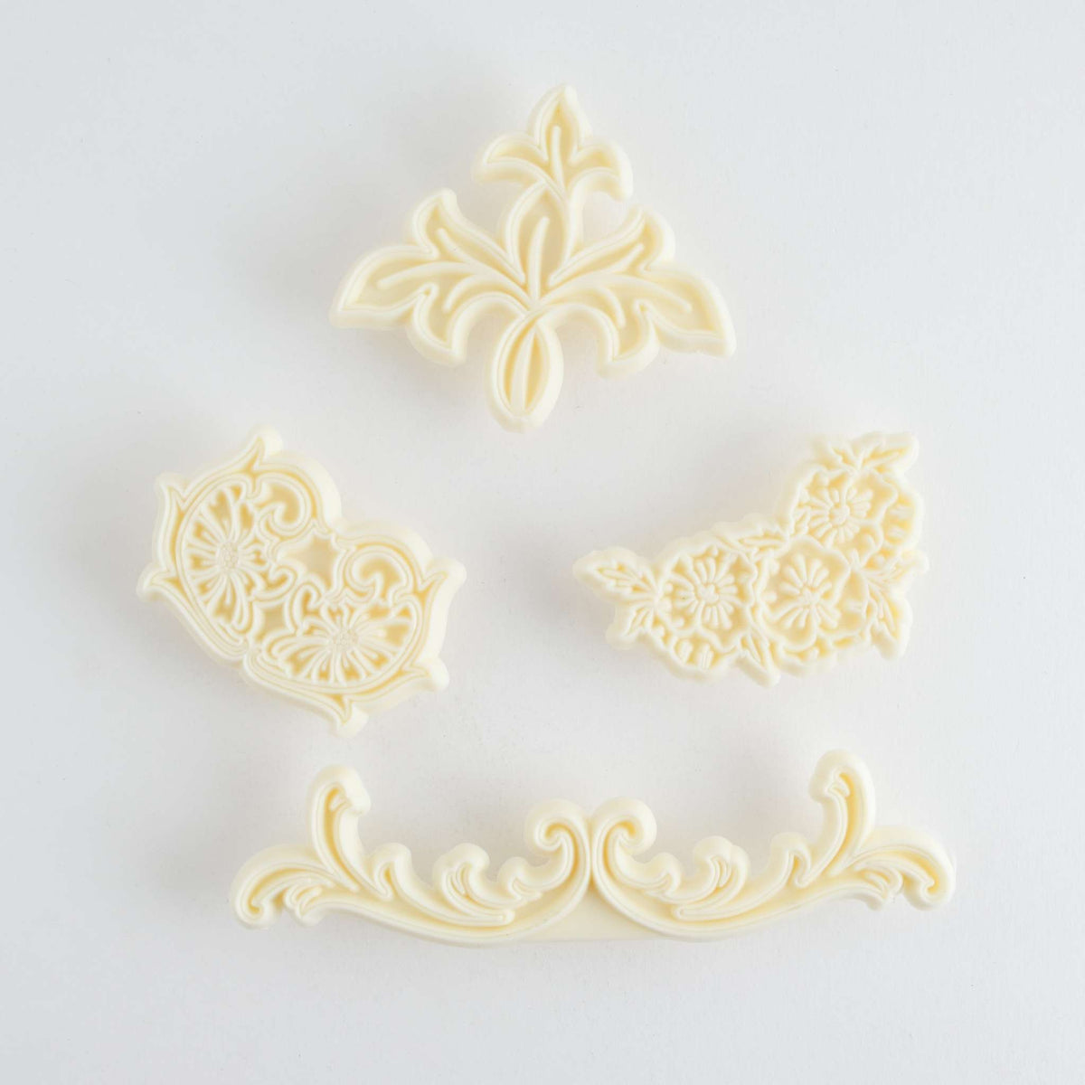 JEM Borders Cutters - Ensemble Scrolls & Pansy, ensemble de 4