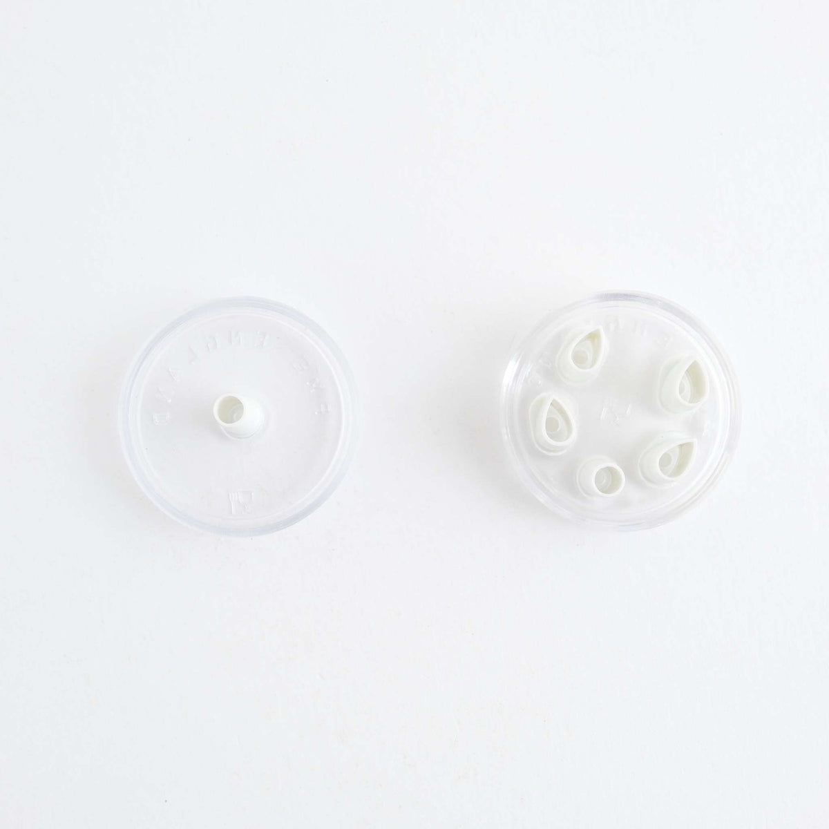 Broderie Uitstekers - Ronde & Hoefijzer Eyelet Set van 2