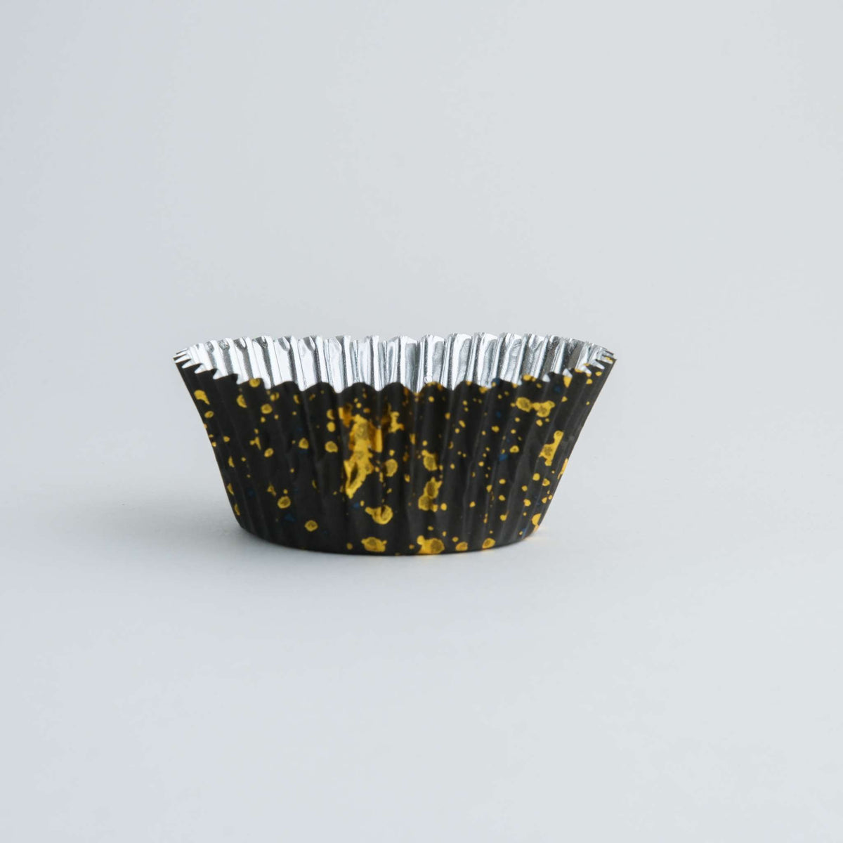 Caissettes à Cupcakes Doublées de Feuille - Noir & Paillettes Dorées (pack de 30)