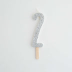 Zilveren Glitter Nummer Kaars 2