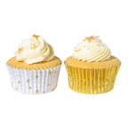 Weihnachtliche folienbeschichtete Cupcake-Förmchen - Goldene Sterne (60 Stück)