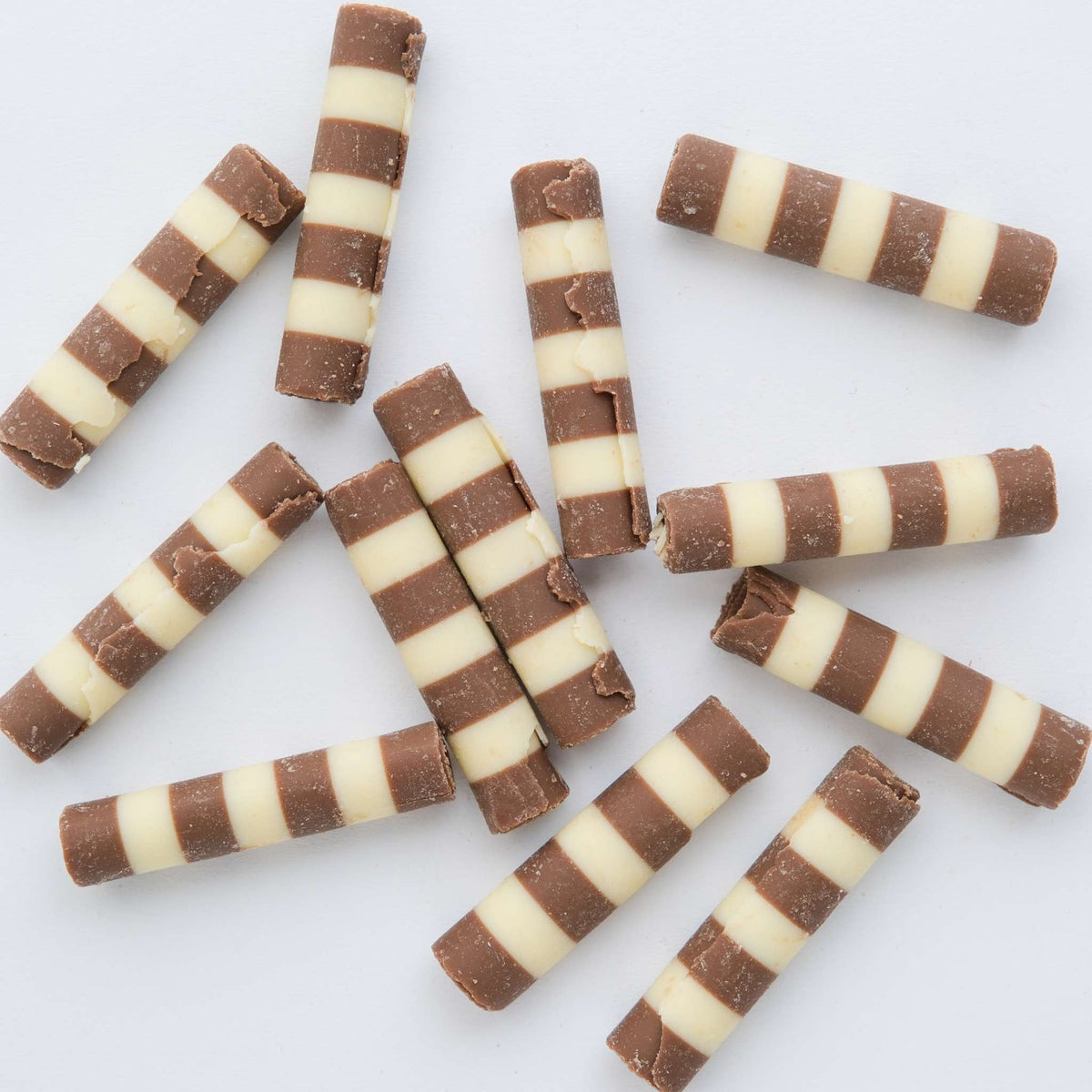 Striped Mini Cigarello Chocolate Curls (100g / 3.5oz)