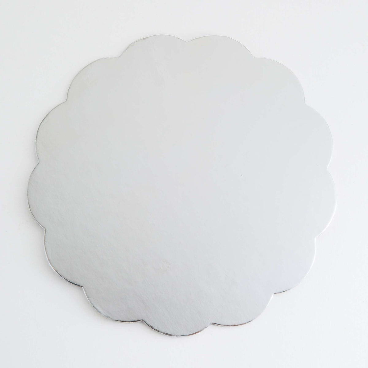 Scallop Edge Silver Mirror Cake Card (6in / 152mm)