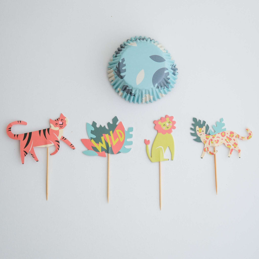 Go Wild Cupcake Set Set Of 24