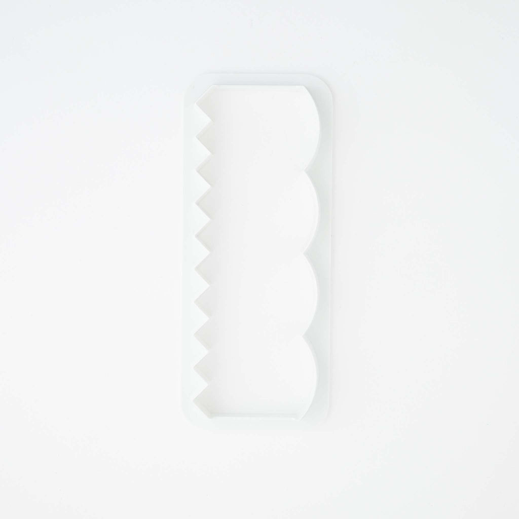 Broderie Ausstecher - Straight Frill (139 x 51mm / 5,5 x 2")