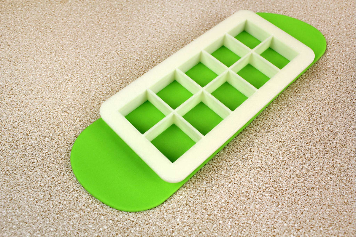 Large Square Geometric Multicutter