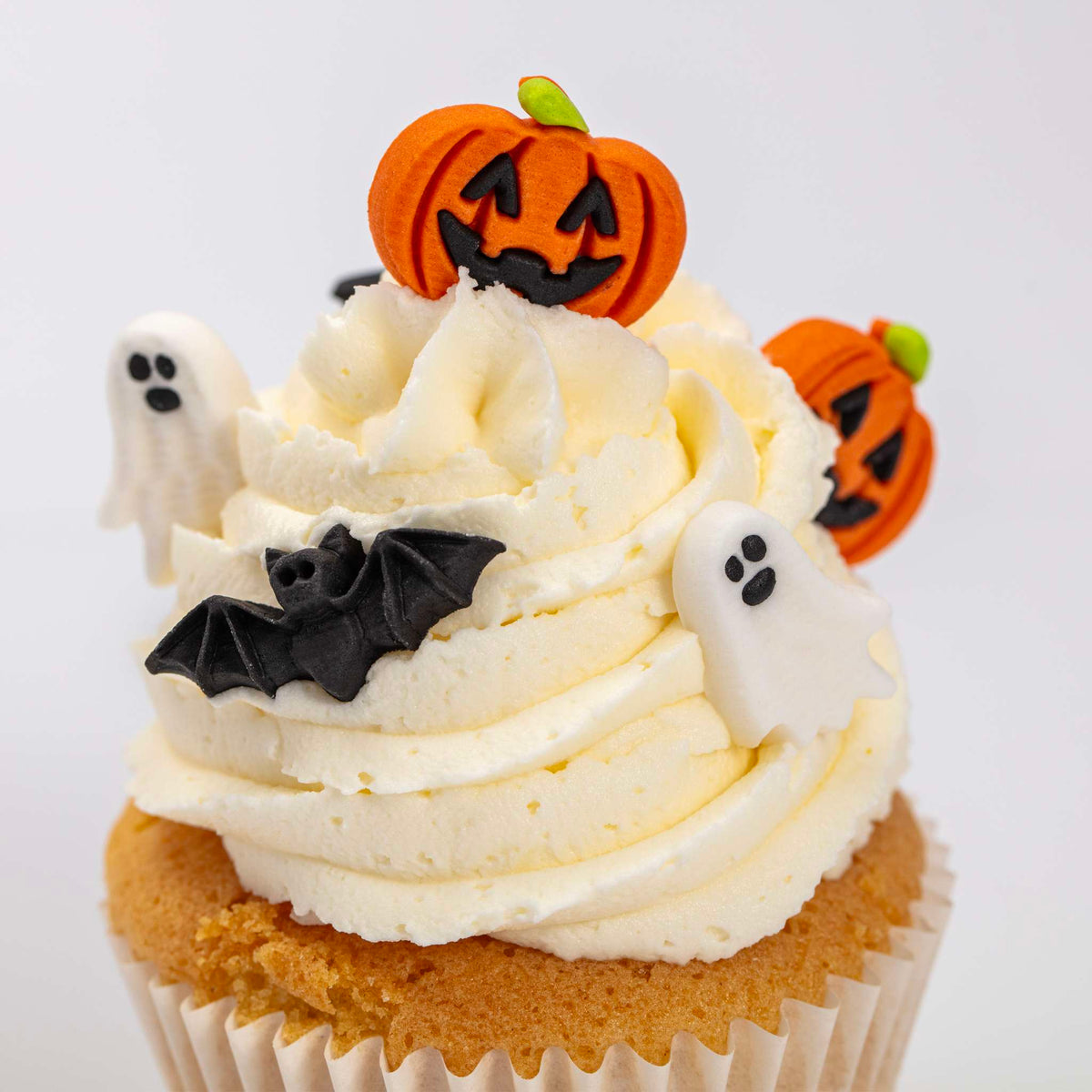 Mixed Characters Edible Cupcake Decorations Pk/12 (15.23g)