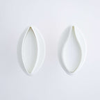 Floraler Ausstecher mit Auswerfer - Kleines Adriges Lilien Set von 2 (60mm / 2.4")