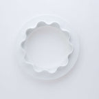 Emporte-pièces classiques - Coupe Ronde & Bord Ondulé XXXL (100mm / 3,9 po)