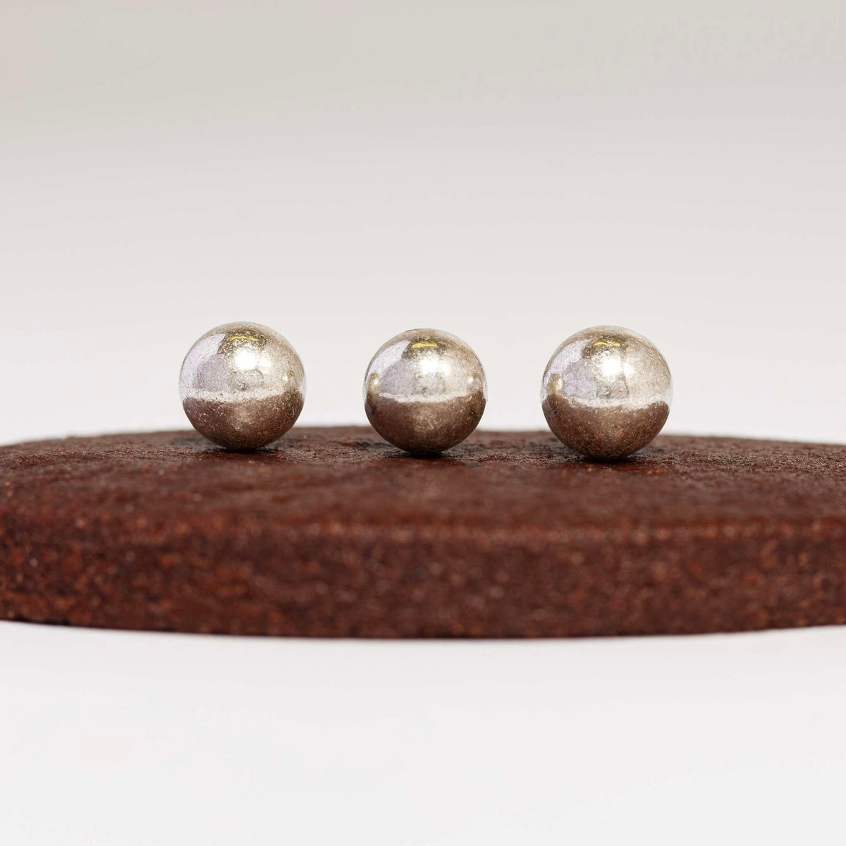 Silver Sugar Pearl Sprinkles 4mm (0.88oz / 25g)