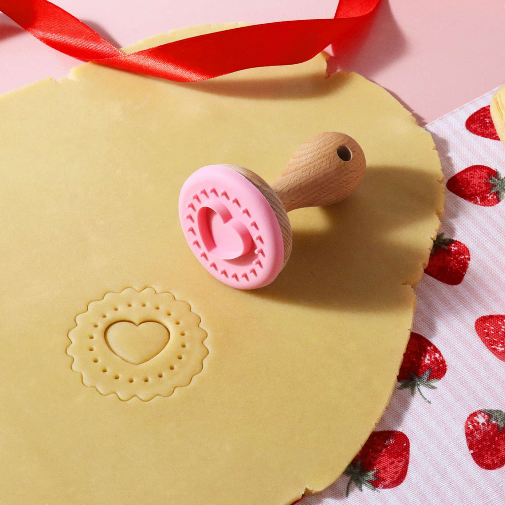 Valentijnsset van 6 Embossing Stempels voor Koekjes met Jamvulling