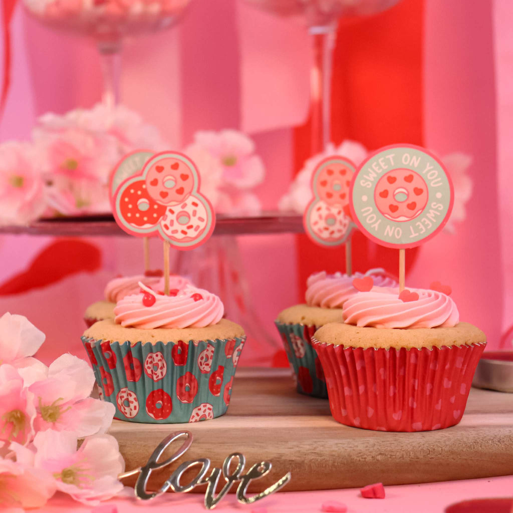 Valentijns Cupcake Vormpjes & Topper Set van 24 - Donuts